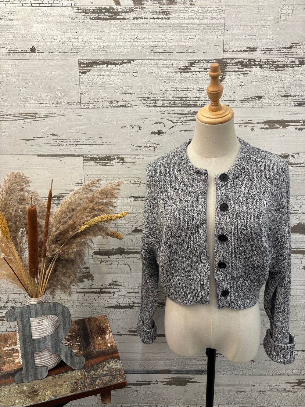 Banana Republic Gray Marled Cropped Button Cardigan